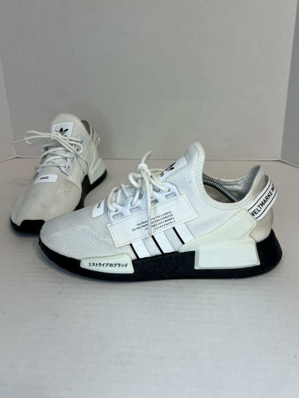 adidas NMD_R1 V2 'Cloud White Shoes Size Mens 8.5 GW7689